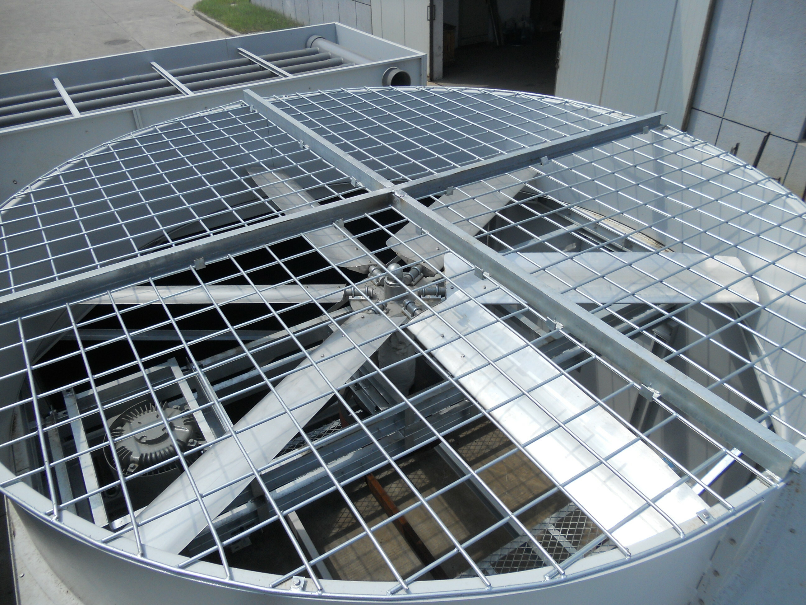 閉式冷卻塔風(fēng)機(jī)維修注意事項有哪些？