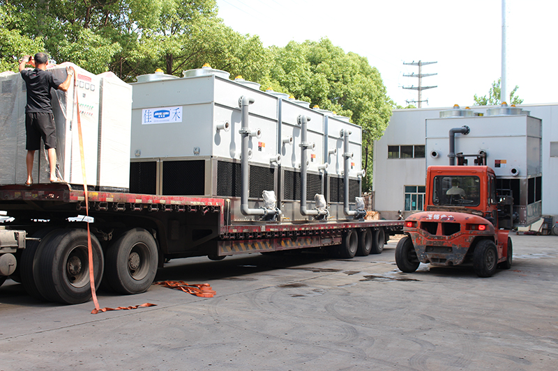 逆流密閉式冷卻塔 逆流密閉式冷卻塔