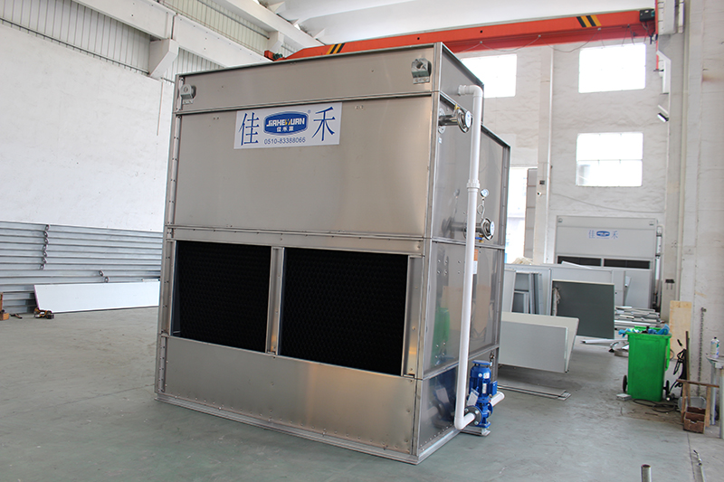 橫流式閉式冷卻塔(304不銹鋼面板) 橫流式閉式冷卻塔(304不銹鋼面板)