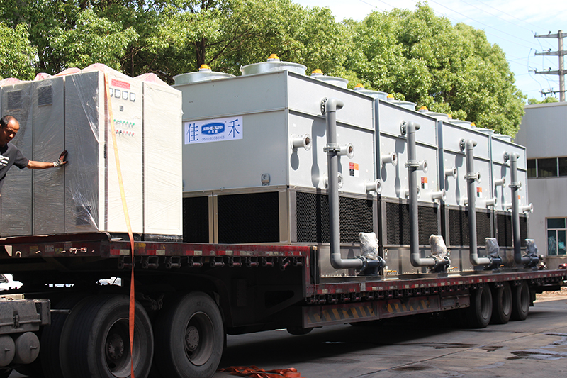 逆流密閉式冷卻塔發貨 逆流密閉式冷卻塔發貨